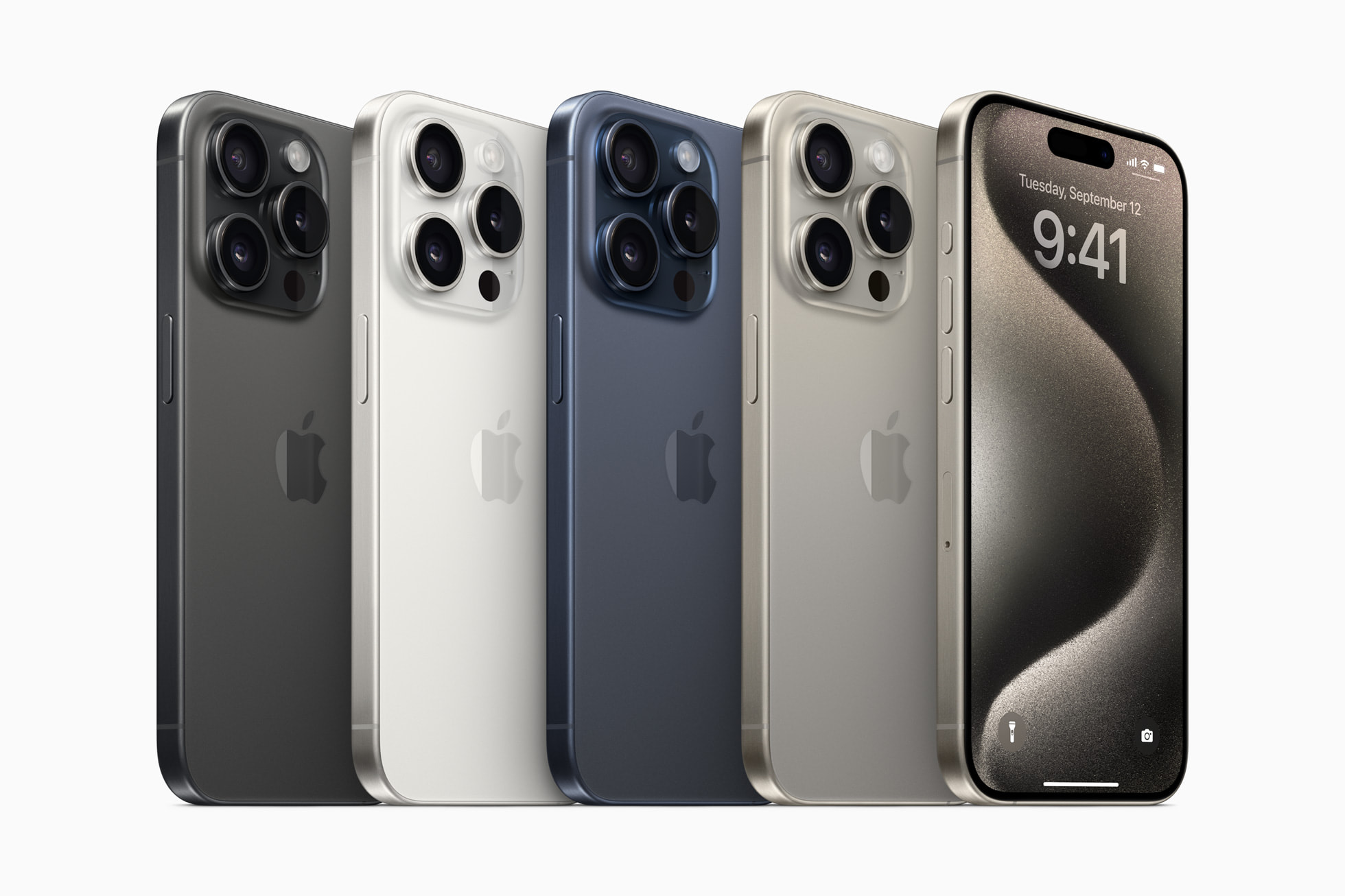 Apple公式のiPhone 15 Pro カラーバリエーションの商品写真